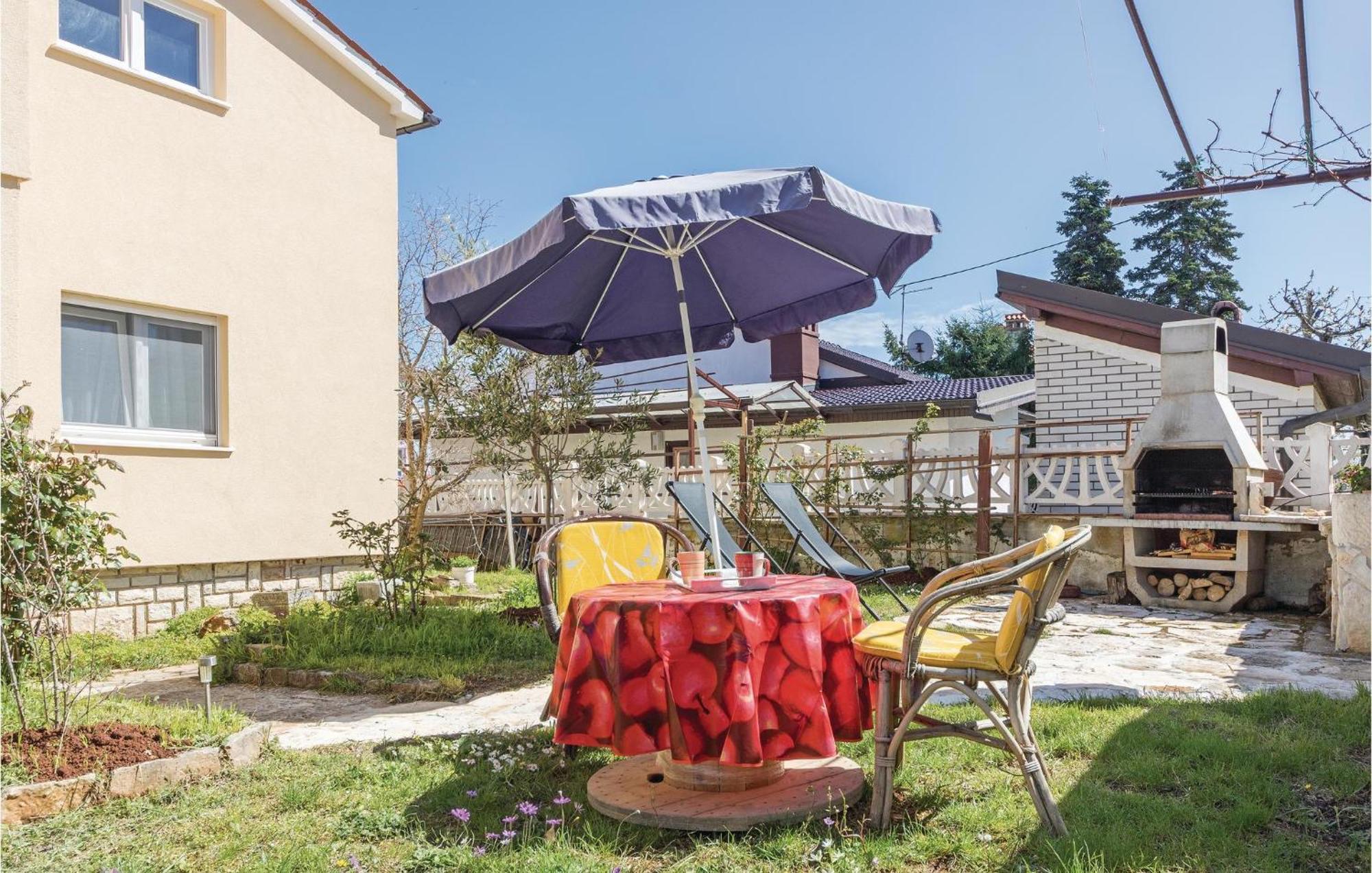 Awesome Apartment In Fazana With Wifi Esterno foto