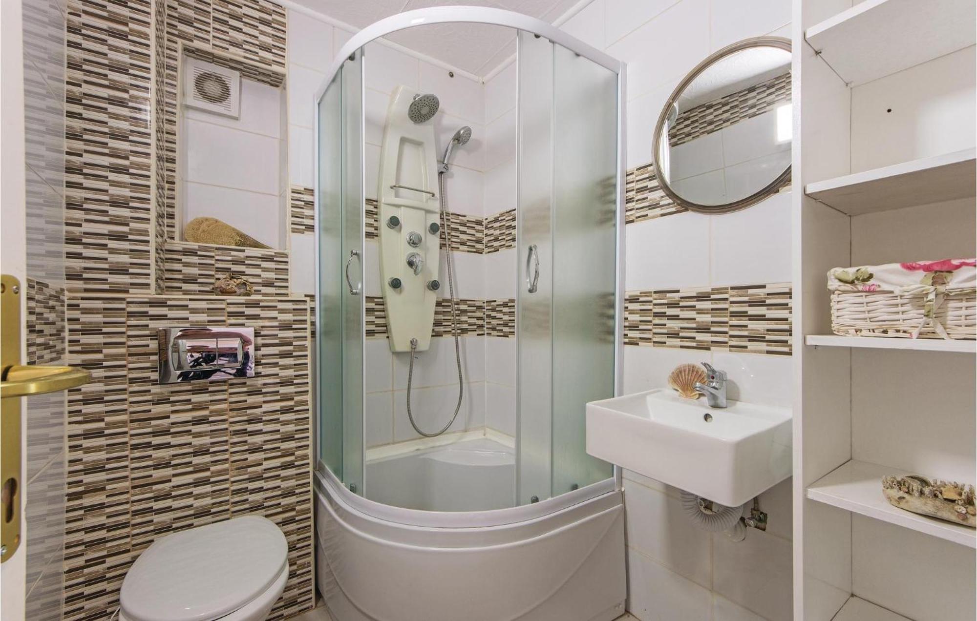 Awesome Apartment In Fazana With Wifi Esterno foto